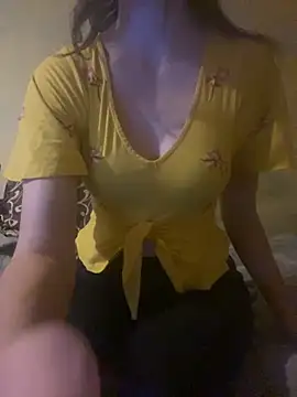 KittieCreme online show from December 2025 02:48:01 PM