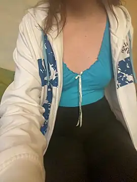 KittieCreme online show from April 2026 02:12:02 PM