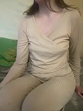 KittieCreme online show from April 2026 08:17:01 AM