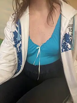 KittieCreme online show from June 2026 10:10:02 AM