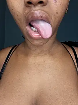 certifiedhottie2025 online show from March 2026 04:30:02 AM