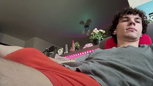 Jeremy1Scott online show from March 2026 05:19:02 AM