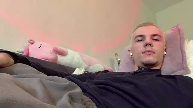 Jeremy1Scott online show from June 2026 04:51:01 AM