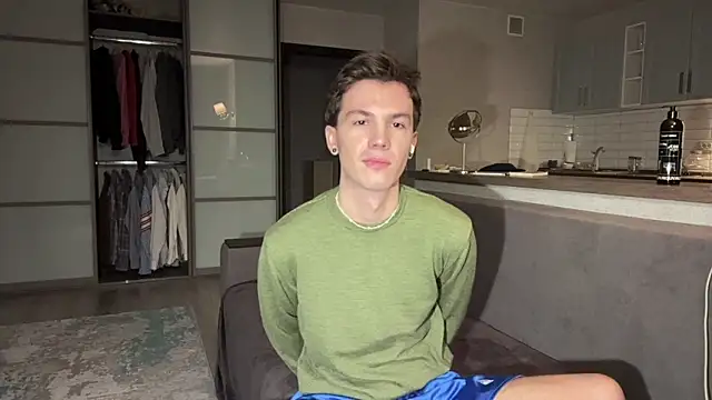 Jeremy1Scott online show from November 2025 03:33:02 AM