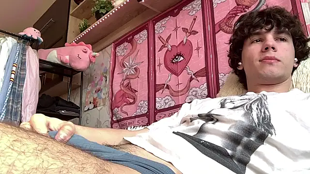 Jeremy1Scott online show from April 2026 04:39:01 AM