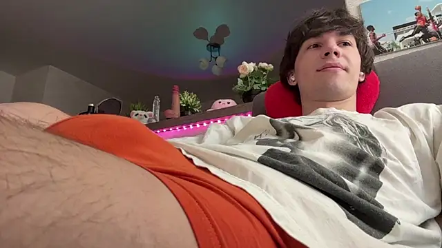 Jeremy1Scott online show from March 2026 07:59:01 AM