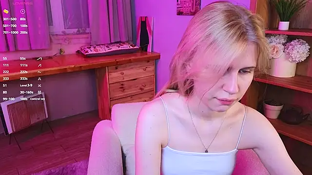 Snapshot of lovedrope chatting on October 2025 06:40:02 PM lovedrope online show from October 2025 06:40:02 PM