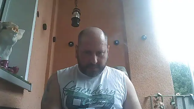 Snapshot of Couplemanxt1986 chatting on October 2025 02:07:01 PM Couplemanxt1986 online show from October 2025 02:07:01 PM
