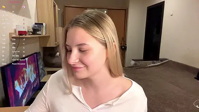 VictoriaMystery online show from November 2025 04:54:01 PM