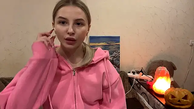 VictoriaMystery online show from October 2025 03:42:01 PM