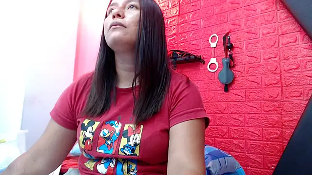 69echeila online show from October 2025 03:57:01 PM