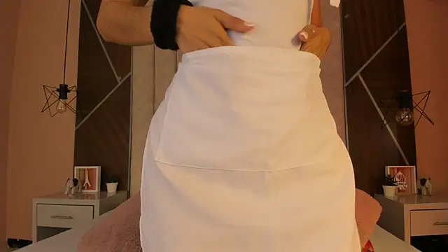 Snapshot of Mariana-Torres chatting on November 2025 02:17:01 PM Mariana-Torres online show from November 2025 02:17:01 PM