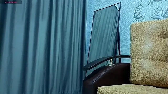 MissPompadure online show from December 2025 12:07:02 PM