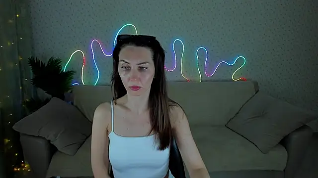 Lilith Sora online show from December 2025 11:49:01 AM