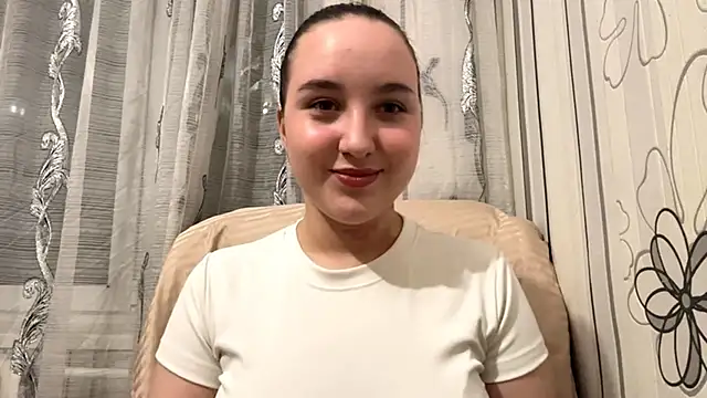 Snapshot of DaisyMolly chatting on October 2025 09:16:02 PM DaisyMolly online show from October 2025 09:16:02 PM