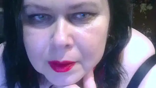 CharleeKendall online show from November 2025 04:00:01 PM