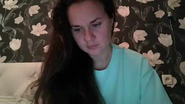 Snapshot of GiaaCaranggi chatting on December 2025 08:36:01 PM GiaaCaranggi online show from December 2025 08:36:01 PM