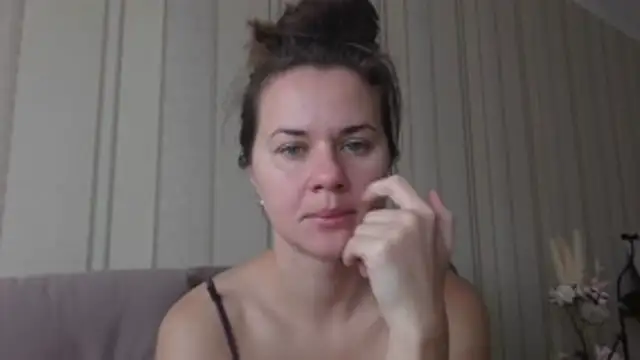 Snapshot of GiaaCaranggi chatting on November 2025 10:47:02 AM GiaaCaranggi online show from November 2025 10:47:02 AM