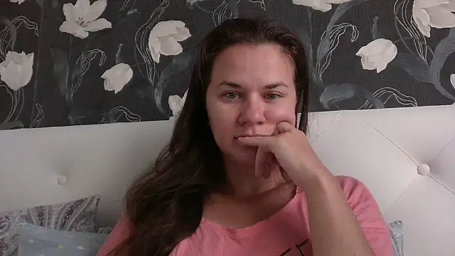 Snapshot of GiaaCaranggi chatting on October 2025 05:06:01 AM GiaaCaranggi online show from October 2025 05:06:01 AM