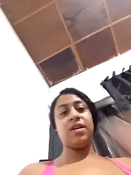 lacrespa24 online show from November 2025 05:18:02 PM