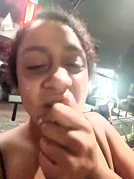 lacrespa24 online show from November 2025 09:43:01 AM