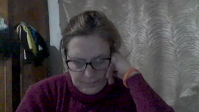 Snapshot of Mary_wey chatting on October 2025 06:16:01 PM Mary wey online show from October 2025 06:16:01 PM