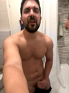 Snapshot of ReDiBastoni90 chatting on November 2025 05:40:02 PM ReDiBastoni90 online show from November 2025 05:40:02 PM