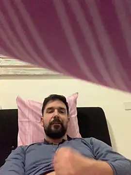 Snapshot of ReDiBastoni90 chatting on February 2026 11:11:02 PM ReDiBastoni90 online show from February 2026 11:11:02 PM