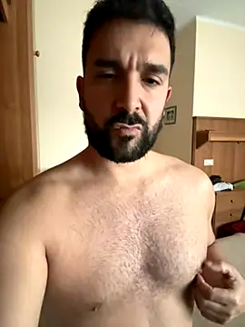 Snapshot of ReDiBastoni90 chatting on October 2025 03:56:01 PM ReDiBastoni90 online show from October 2025 03:56:01 PM