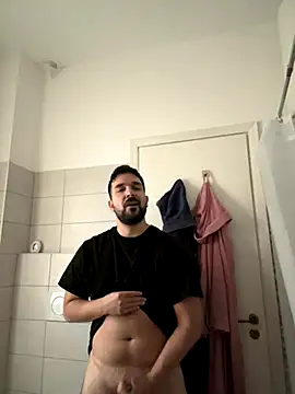 ReDiBastoni90 online show from November 2025 10:52:01 AM