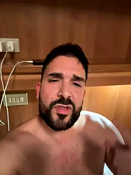 Snapshot of ReDiBastoni90 chatting on October 2025 10:11:01 PM ReDiBastoni90 online show from October 2025 10:11:01 PM