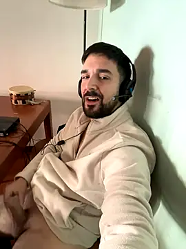 ReDiBastoni90 online show from November 2025 08:18:02 AM