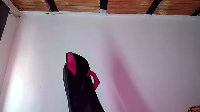 Trix ebony online show from October 2025 08:19:01 PM