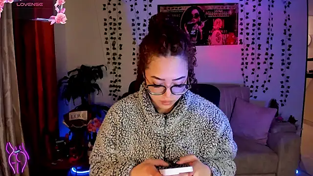 Lizz martins online show from October 2025 02:21:01 AM