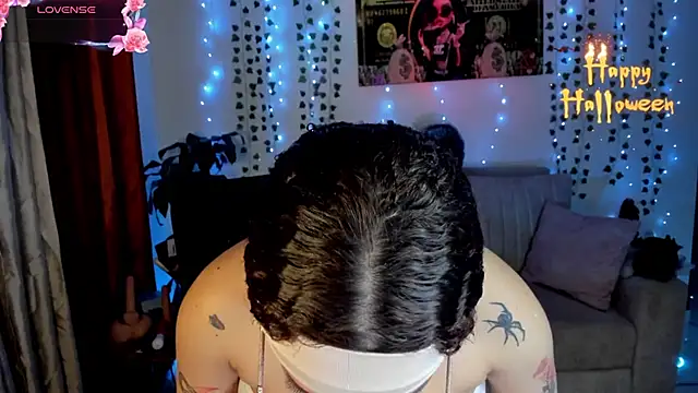 Lizz martins online show from November 2025 02:04:01 AM