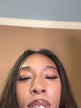 Snapshot of carsoncash chatting on November 2025 06:23:02 AM carsoncash online show from November 2025 06:23:02 AM