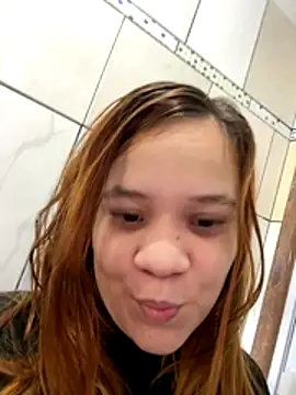 ruivinhadancer online show from December 2025 05:40:02 PM