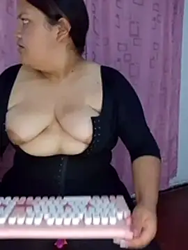 natt-bigass online show from December 2025 07:11:02 AM