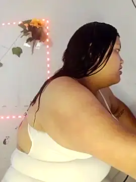 natt-bigass online show from November 2025 09:30:02 PM