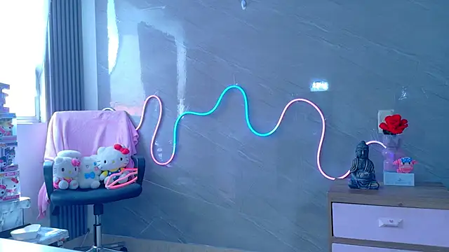 Naaomi cute online show from February 2026 02:57:01 PM