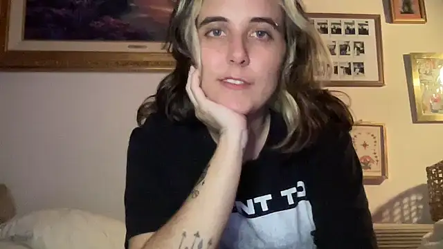 lill daddysgirl online show from December 2025 05:00:02 AM