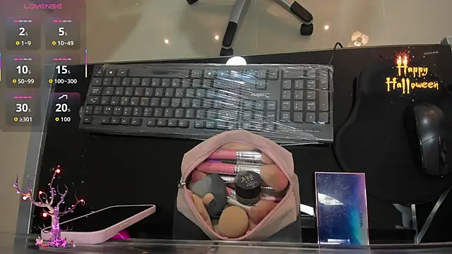 Lena nova online show from November 2025 12:10:02 PM