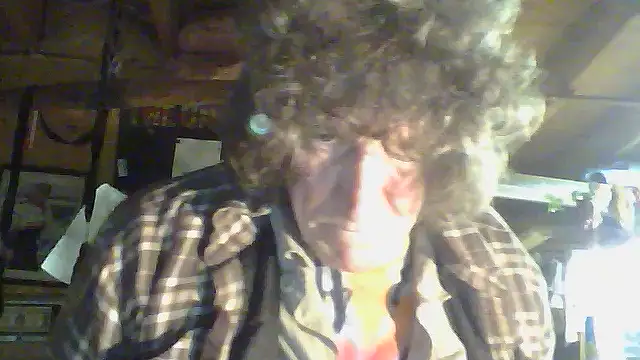 Snapshot of OldManOnline chatting on May 2026 07:00:01 PM OldManOnline online show from May 2026 07:00:01 PM