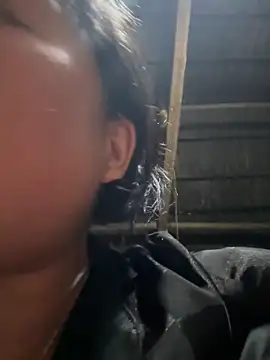 Snapshot of Linh-xxx chatting on February 2026 12:39:02 PM Linh-xxx online show from February 2026 12:39:02 PM