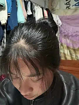 Linh-xxx online show from January 2026 01:04:02 PM