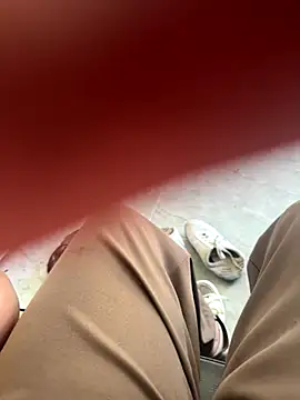 Linh-xxx online show from November 2025 05:56:01 AM