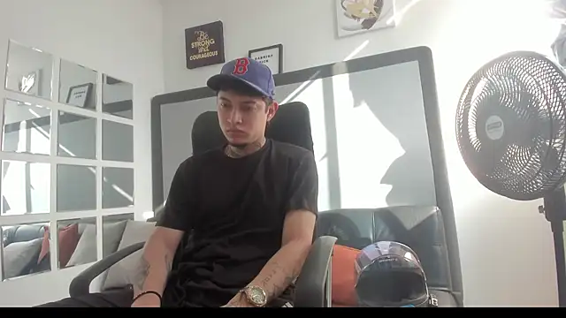 Sky Wild online show from November 2025 08:25:02 PM