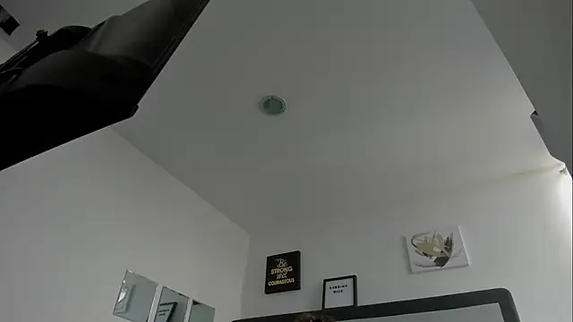 Sky Wild online show from October 2025 08:07:01 PM