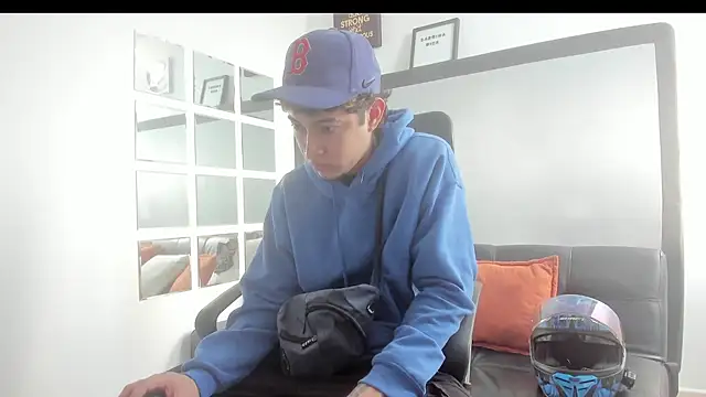 Sky Wild online show from November 2025 08:12:01 PM