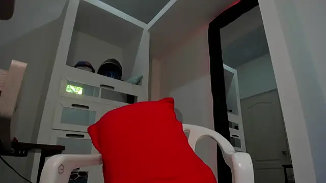 Sky Wild online show from April 2026 08:04:01 PM